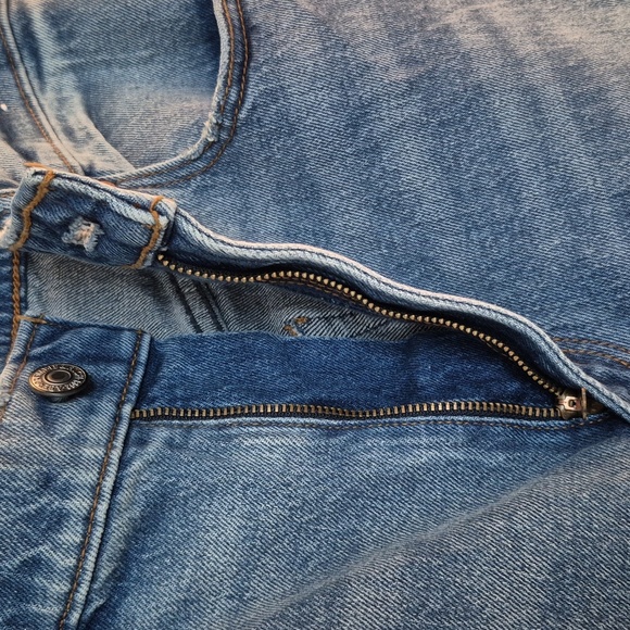 NWT Abercrombie & Fitch Blue Jean Shorts with Rainbow Heart Curve Love Size 31 - Picture 8 of 10